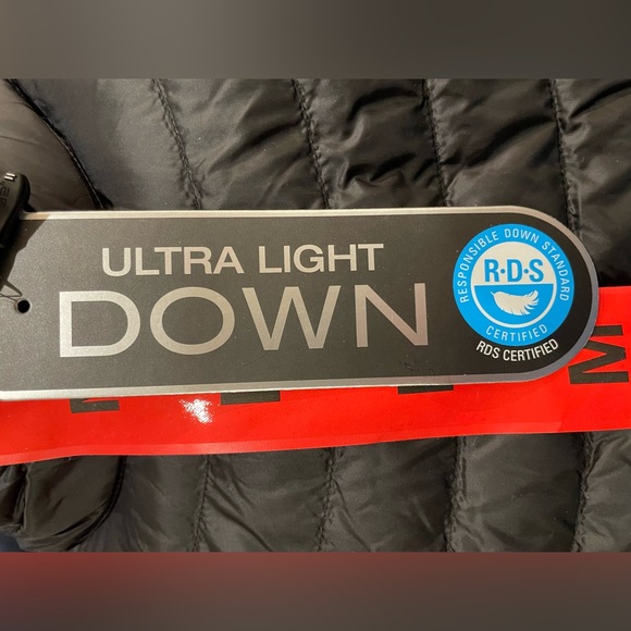 32 Degrees Ladies' Ultralight Packable Down Jacket Black NWT - Picture 8 of 8